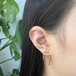 Brand new Gold thread through earrings